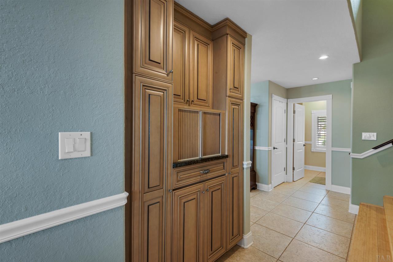 7801 Petersen Point Road Milton, FL 32583 - Photo 9 of 48 Gallery Image 9