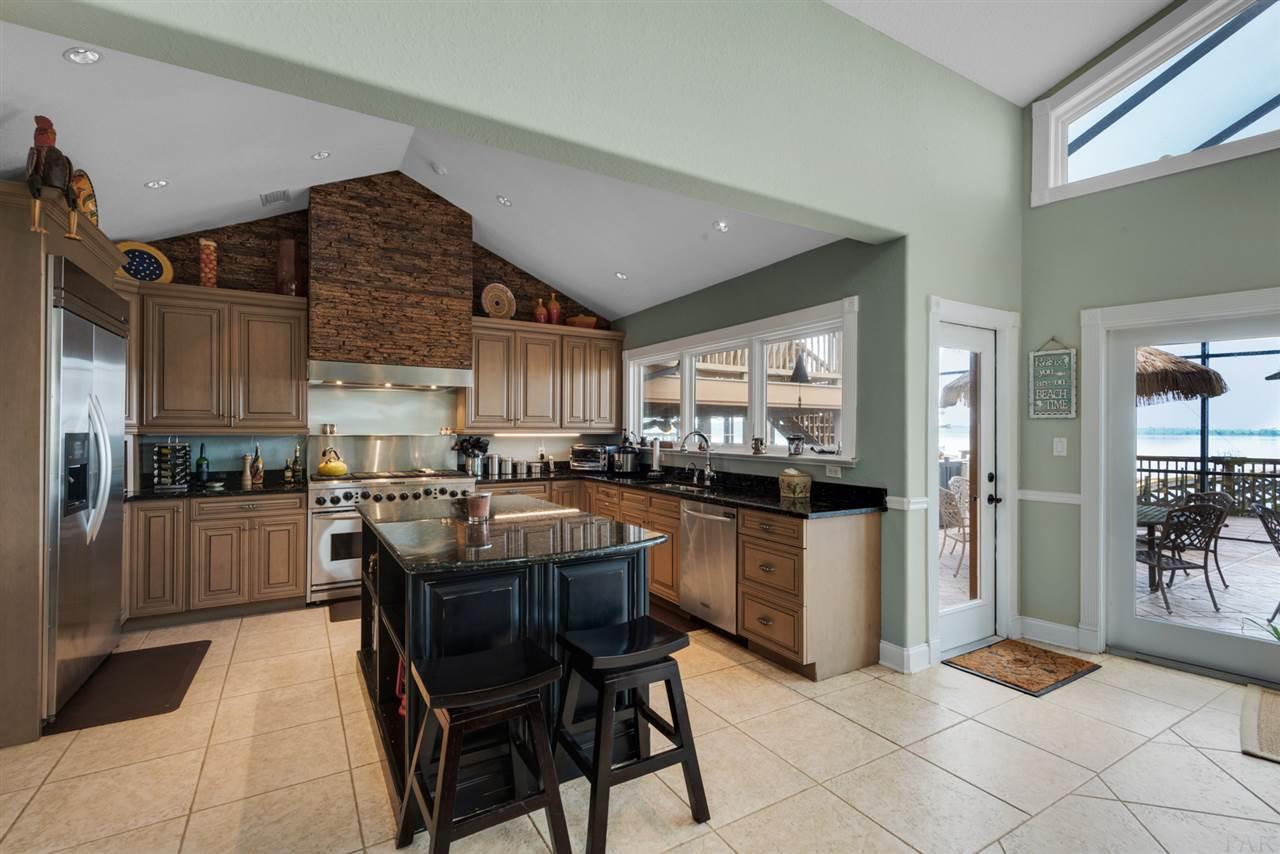 7801 Petersen Point Road Milton, FL 32583 - Photo 10 of 48 Gallery Image 10