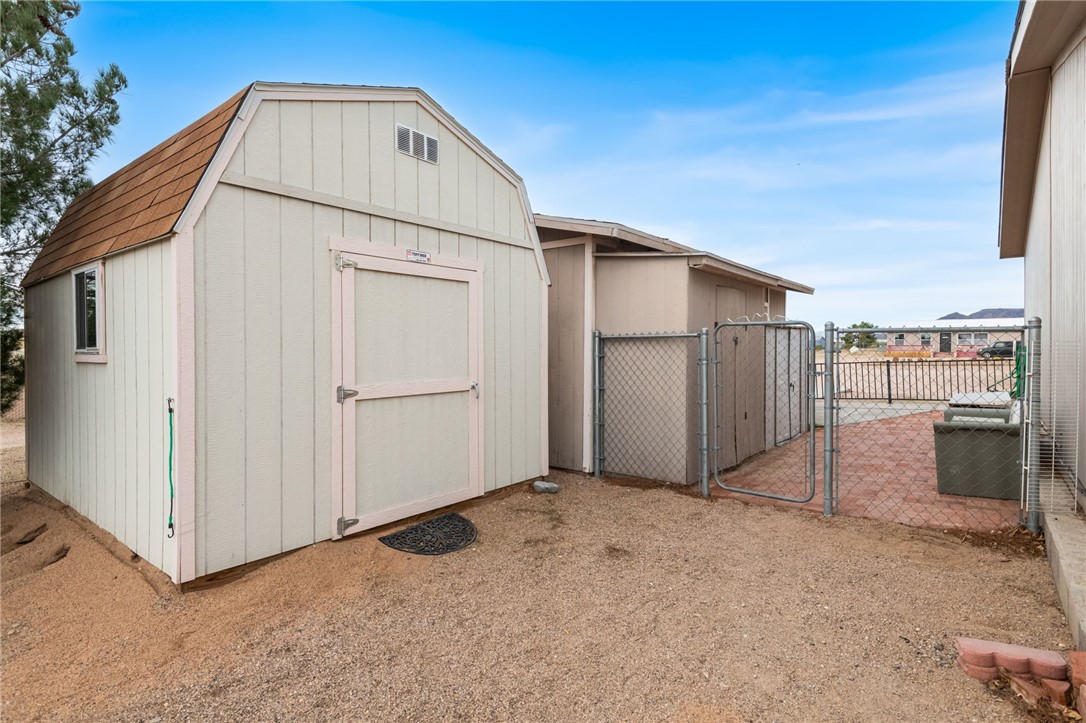 3374 West Carmichael Road Golden Valley, AZ 86413 - Photo 36 of 39 Gallery Image 36
