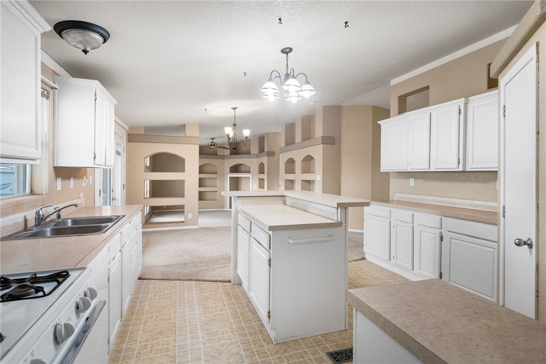 3374 West Carmichael Road Golden Valley, AZ 86413 - Photo 8 of 39 Gallery Image 8