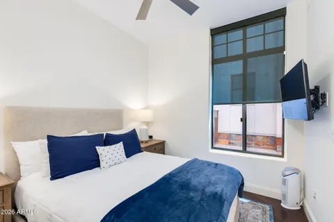 $895,000 | 8 Biltmore Estate, Unit 114, Phoenix, AZ 85016