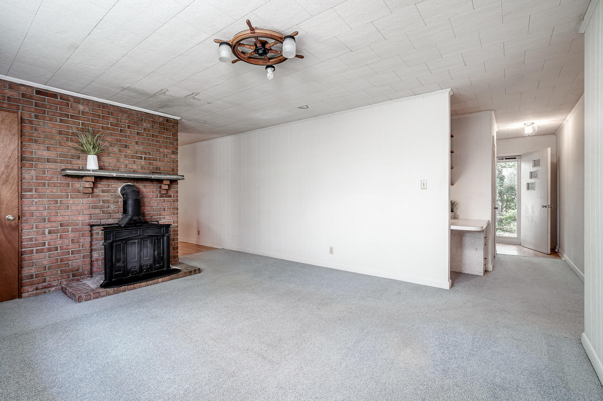 143 Crystal Road Beaufort, NC 28516 - Photo 16 of 51 Family room