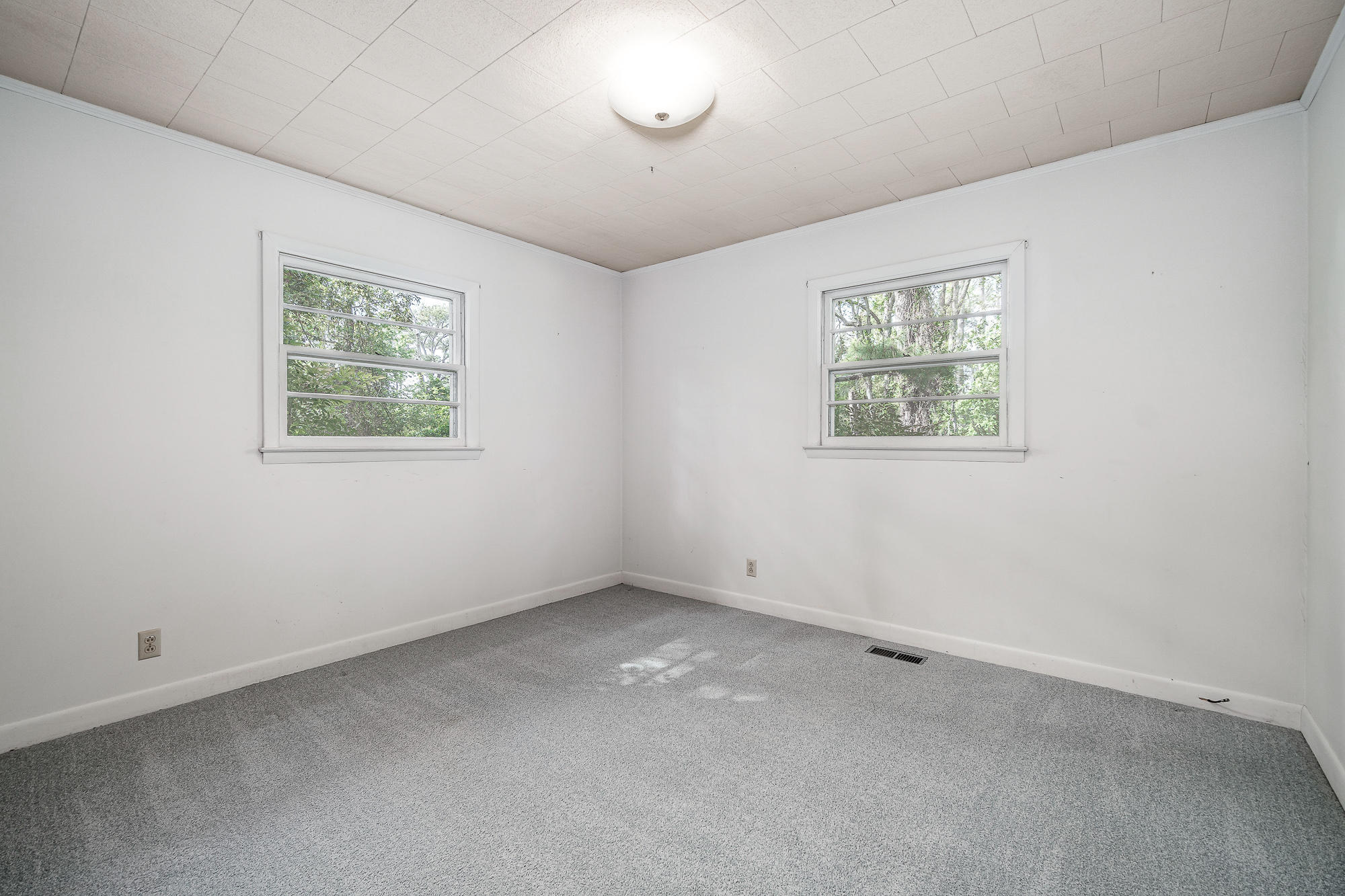 143 Crystal Road Beaufort, NC 28516 - Photo 19 of 51 Bedroom 1