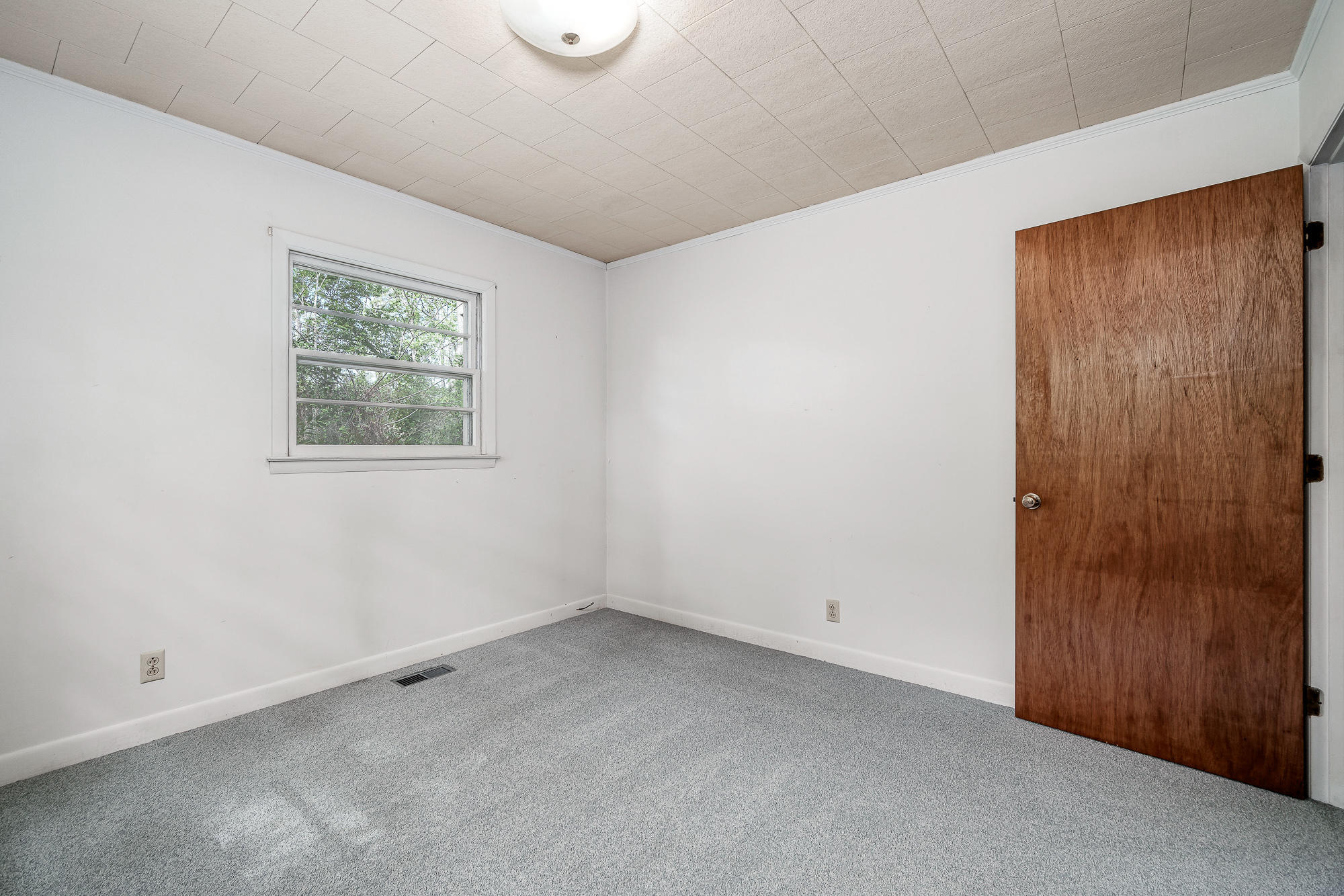 143 Crystal Road Beaufort, NC 28516 - Photo 21 of 51 Bedroom 1