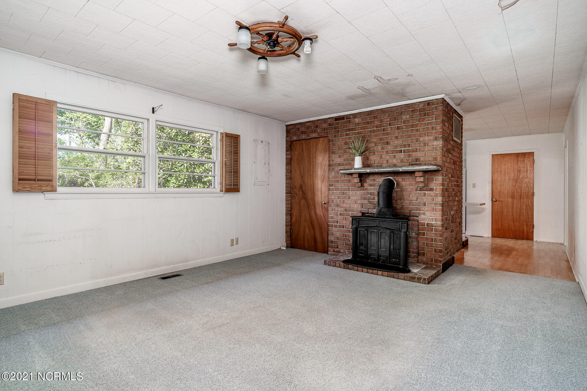 143 Crystal Road Beaufort, NC 28516 - Photo 4 of 51 Family room
