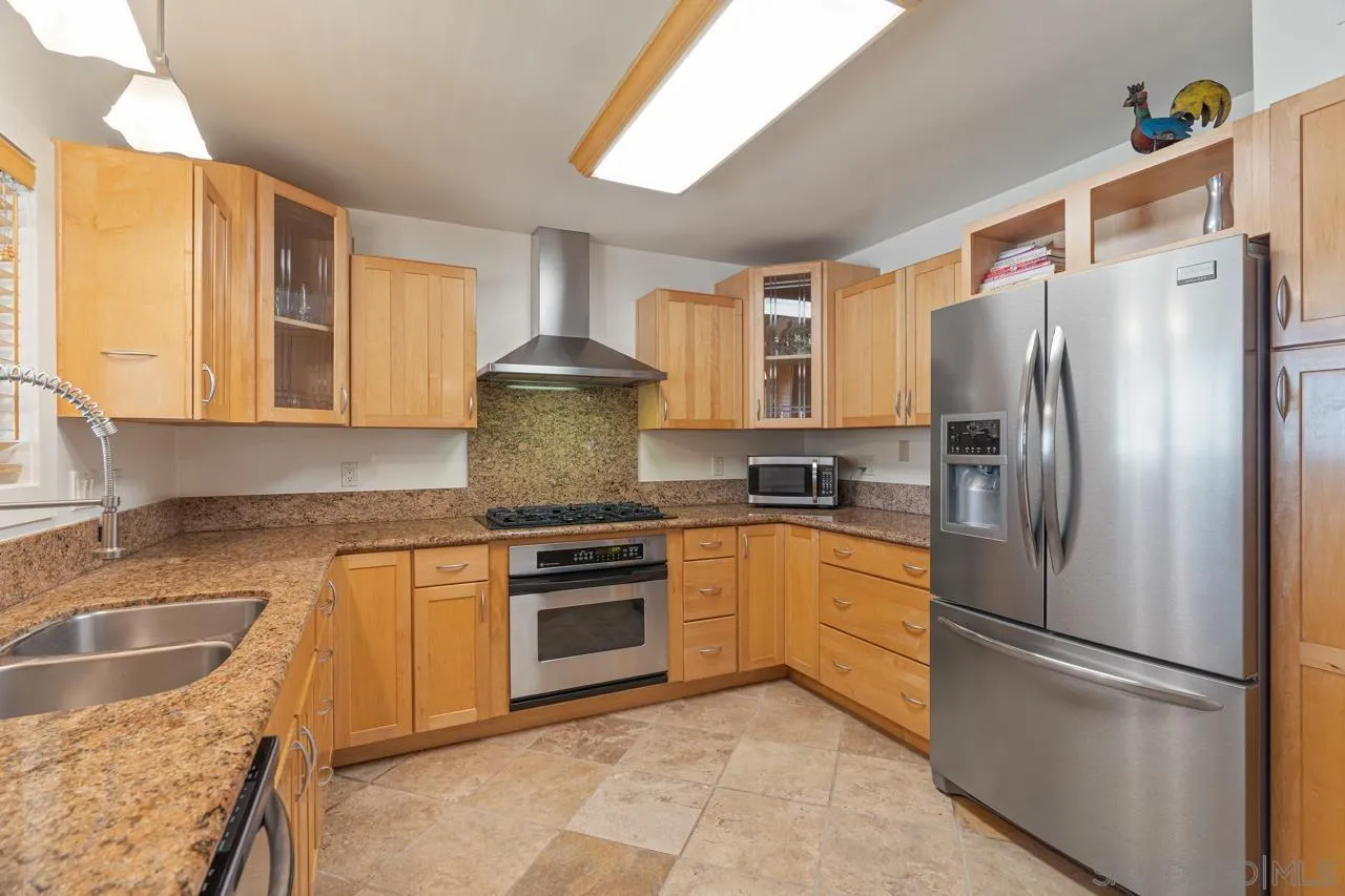 8327 Big Rock Road Santee, CA 92071 - Photo 6 of 69 Gallery Image 6