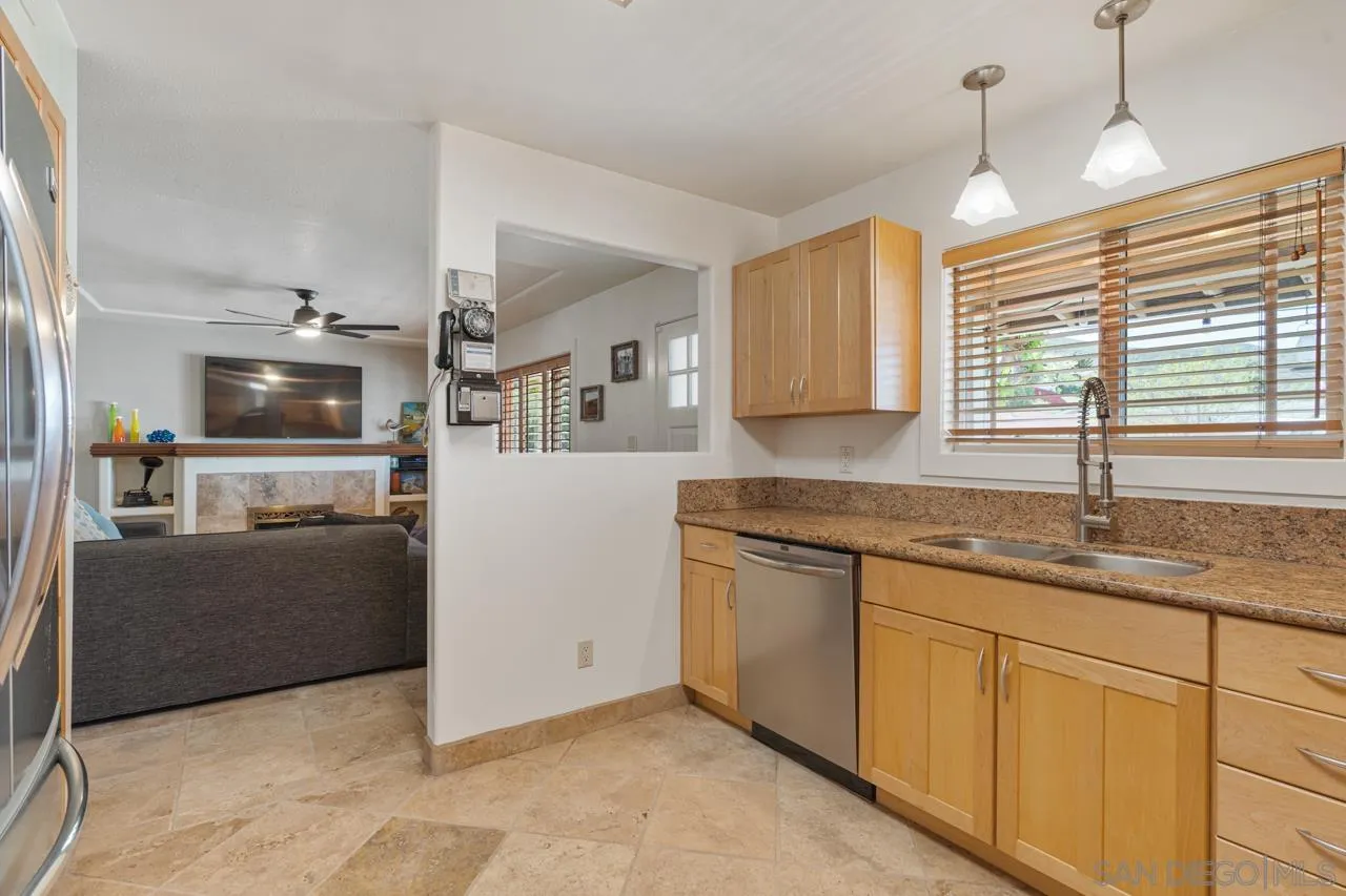 8327 Big Rock Road Santee, CA 92071 - Photo 7 of 69 Gallery Image 7