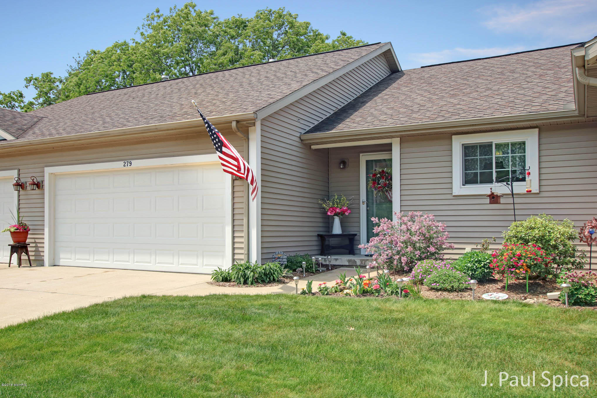 279 High Ridge Court, Unit 2 Middleville, MI 49333 - Photo 3 of 34 279 High Ridge