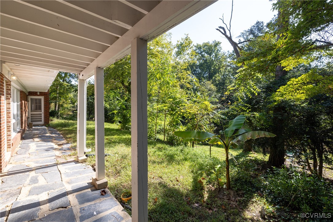 811 Forestview Drive Colonial Heights, VA 23834 - Photo 33 of 45 a view of backyard with green space