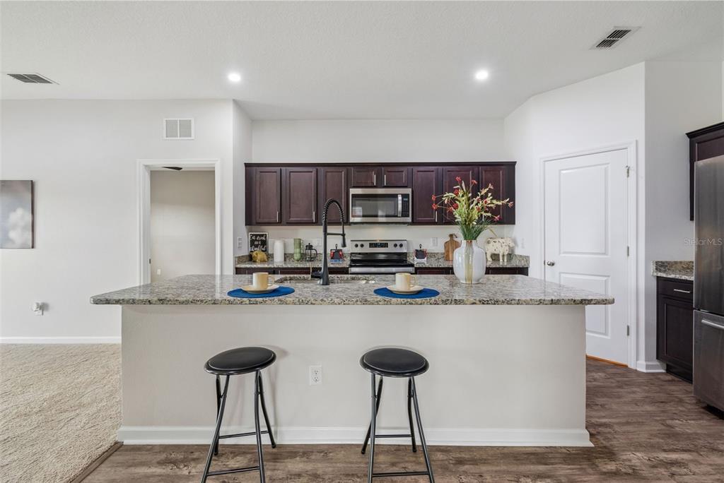 1261 Anchor Bend Drive Ruskin, FL 33570 - Photo 10 of 73
