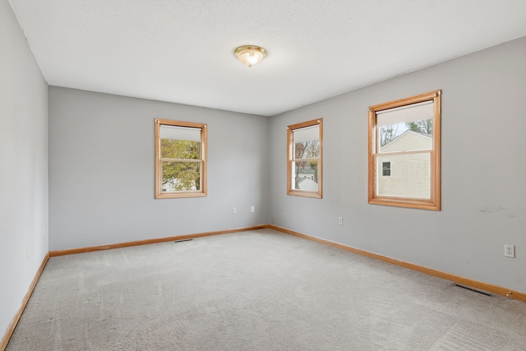 35 Lemnos Lane Springfield, MA 01119 - Photo 18 of 35