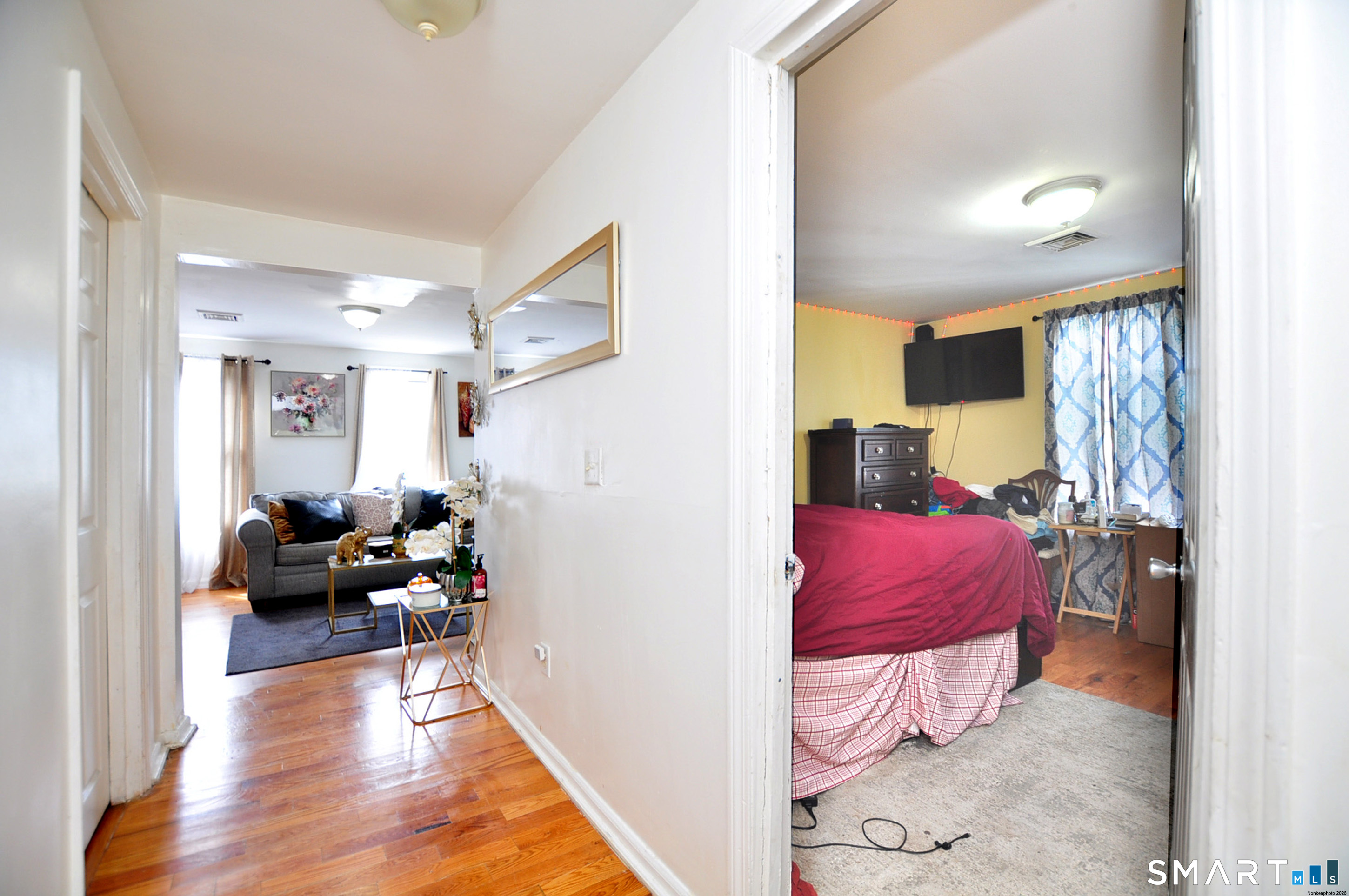 82 Spring Street Meriden, CT 06451 - Photo 32 of 40 3rd floor hallway view