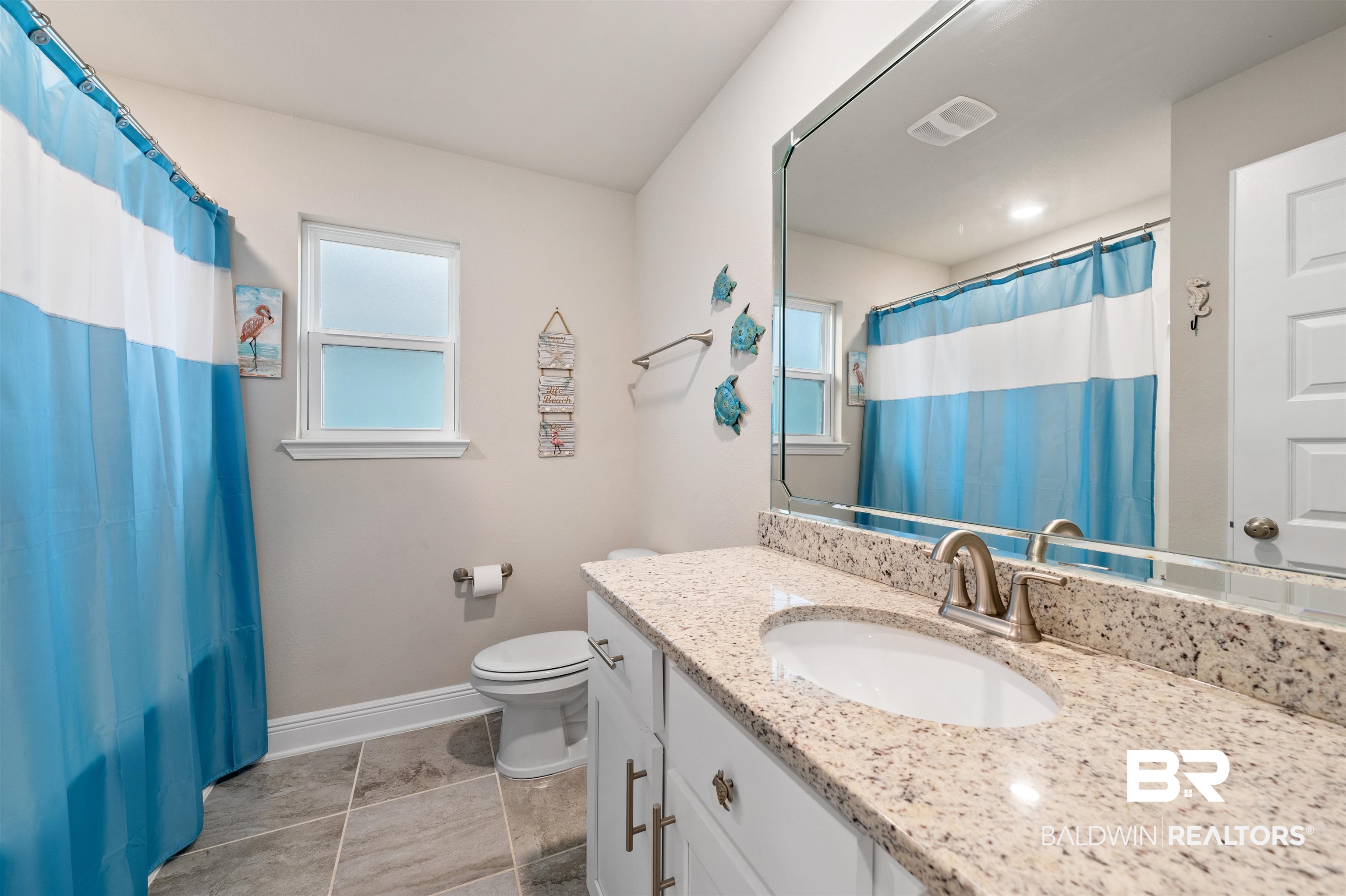 23938 Cottage Loop Orange Beach, AL 36561 - Photo 20 of 24 guest full bath