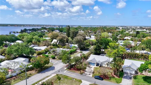 $669,000 | 352 Southwest Ridge Lane, Stuart, FL 34994