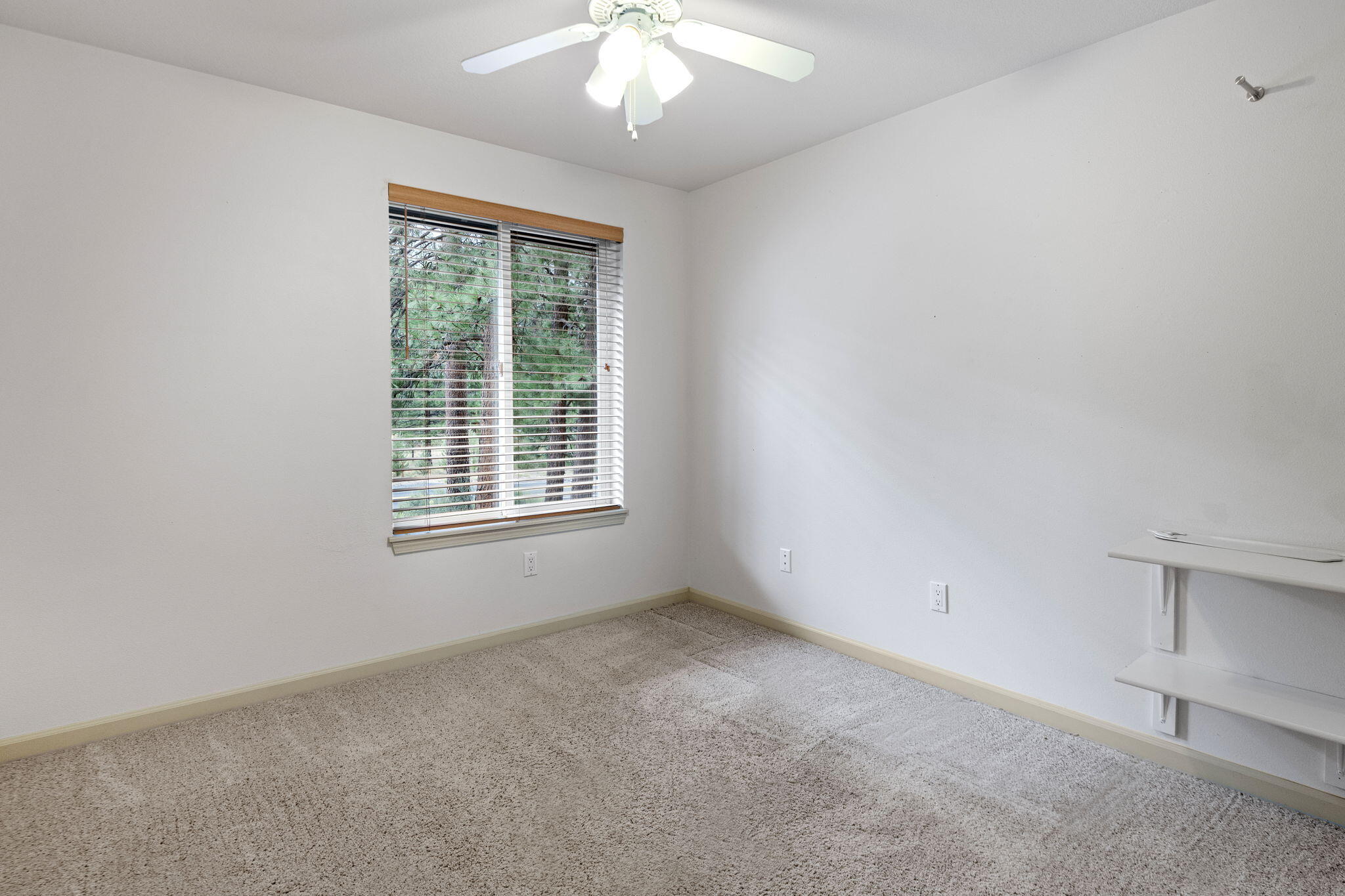 59736 Navajo Road Bend, OR 97702 - Photo 11 of 34 11-web-or-mls-DSC_7680