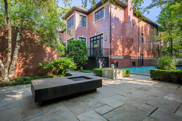 $4,950,000 | 3752 North Janssen Avenue, Chicago, IL 60613