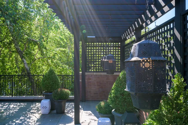 $4,950,000 | 3752 North Janssen Avenue, Chicago, IL 60613