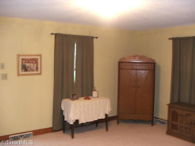 129 Wess Wall Road, Unit 3B King, NC 27021 - Photo 9 of 13 Living Room.