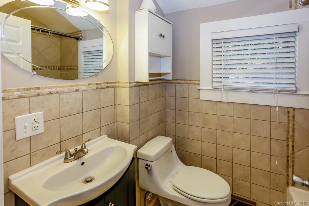 1136 Groundhog Road Canton, NC 28716 - Photo 2 of 8 Gallery Image 2