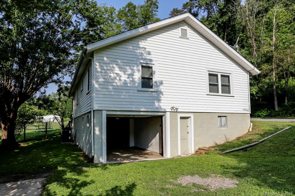 1136 Groundhog Road Canton, NC 28716 - Photo 5 of 8 Gallery Image 5