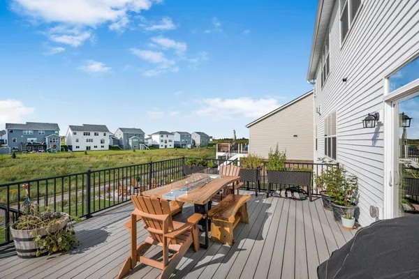 $789,900 | 2563 Jaber Avenue Northeast, St. Michael, MN 55376