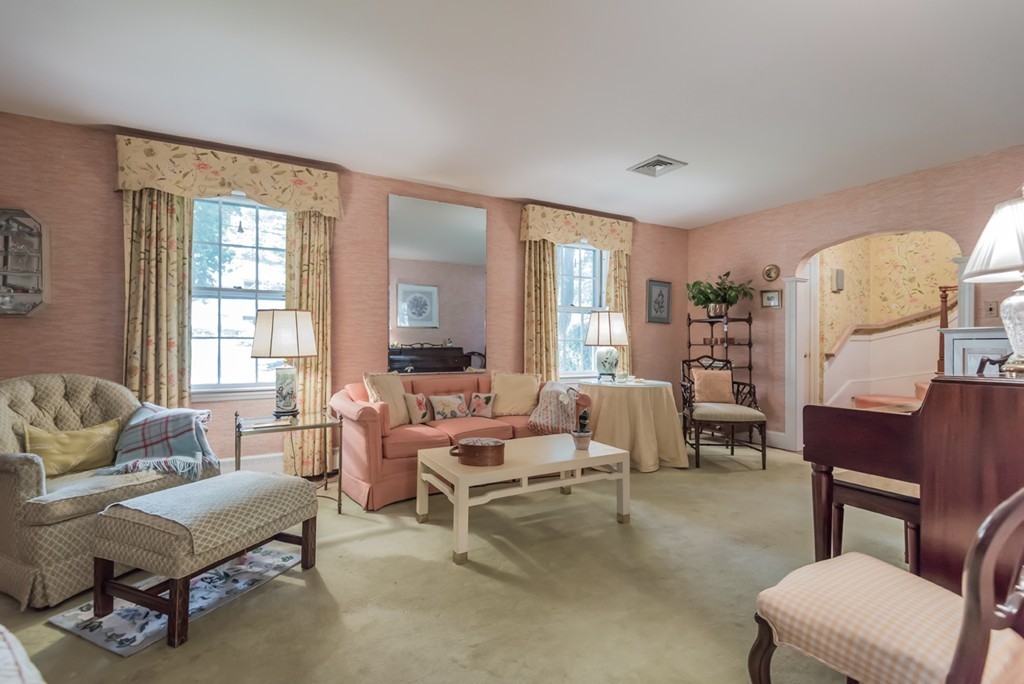 79 Cheever Circle Andover, MA 01810 - Photo 6 of 30 a living room with furniture and a large window