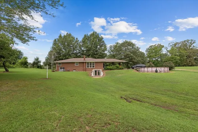 $295,000 | 4670 Highway 69A, Camden, TN 38320