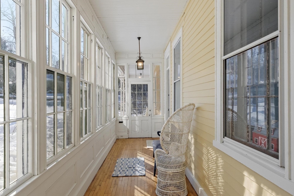 88 Johnson Street North Andover, MA 01845 - Photo 13 of 42