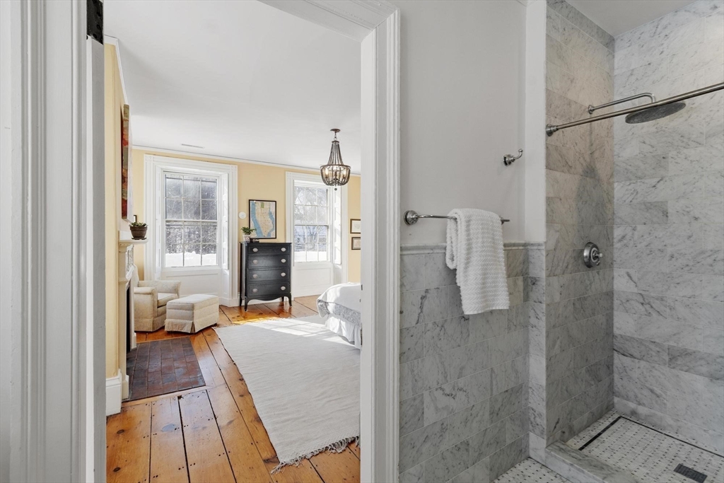 88 Johnson Street North Andover, MA 01845 - Photo 29 of 42