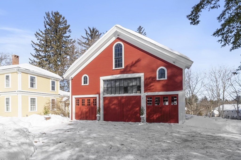 88 Johnson Street North Andover, MA 01845 - Photo 3 of 42