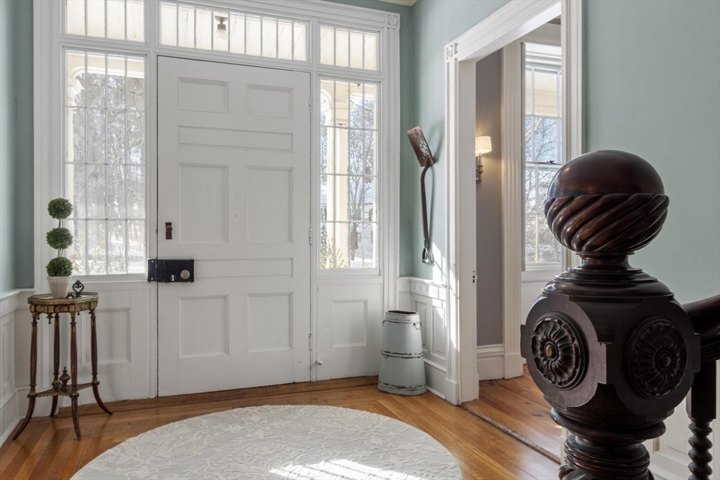 88 Johnson Street North Andover, MA 01845 - Photo 4 of 42