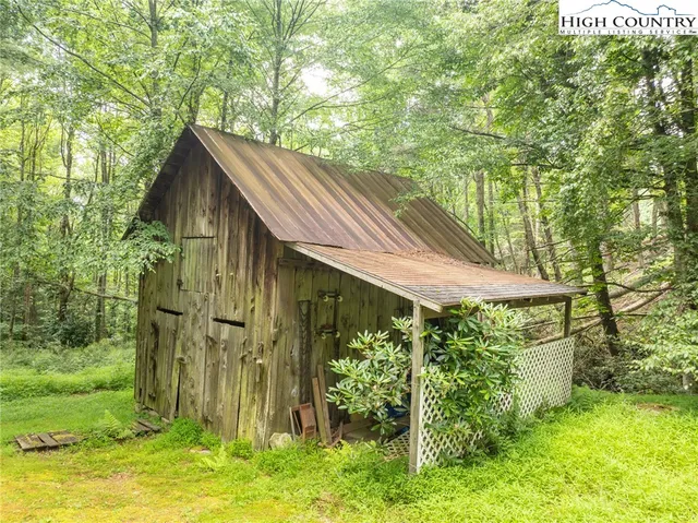 $750,000 | 230 Westcove Lane, Boone, NC 28607