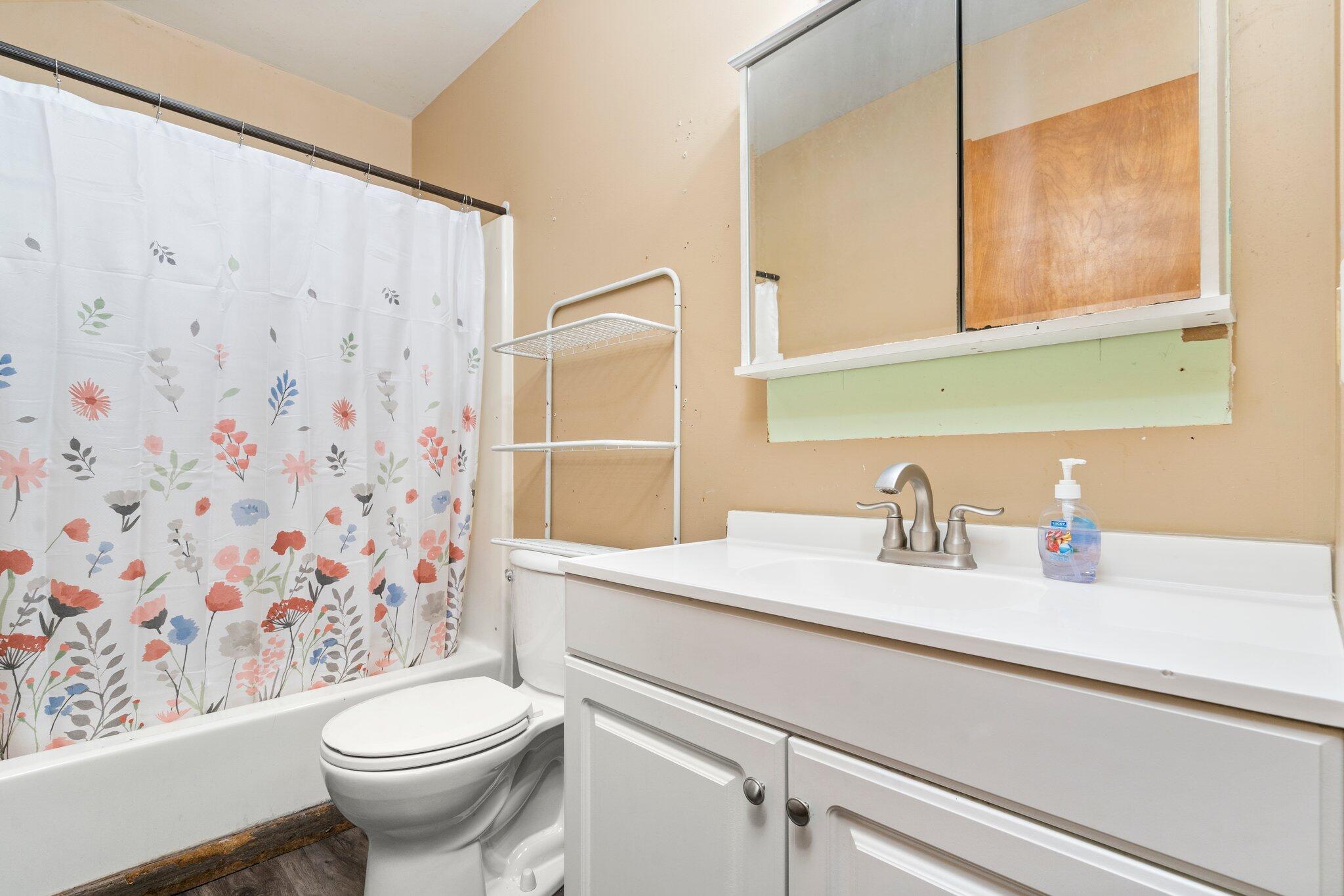 21547 Apache Pass Reed City, MI 49677 - Photo 13 of 15 10-web-or-mls-DSC03587