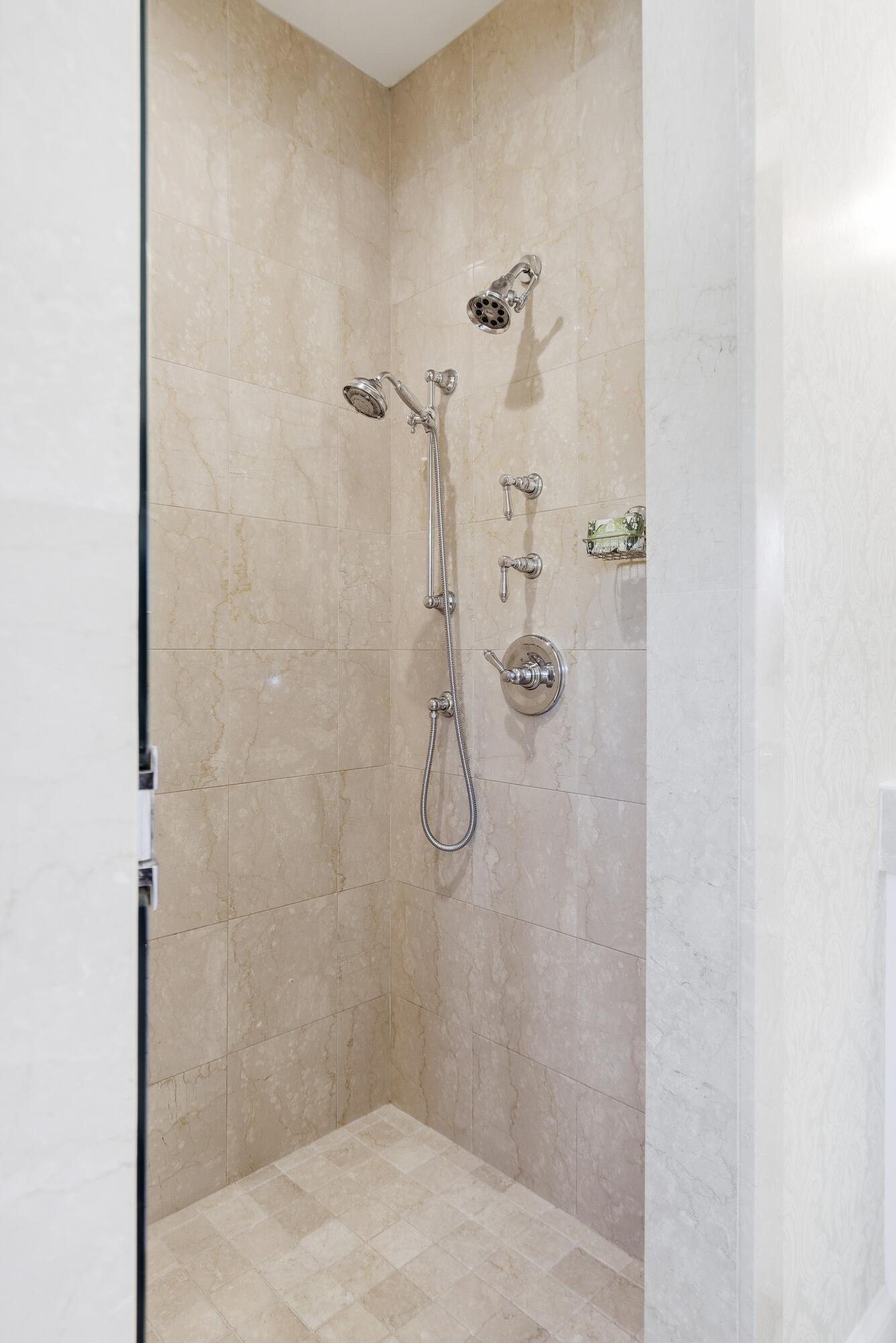 178 King George Street Daniel Island, SC 29492 - Photo 54 of 104 photo_058