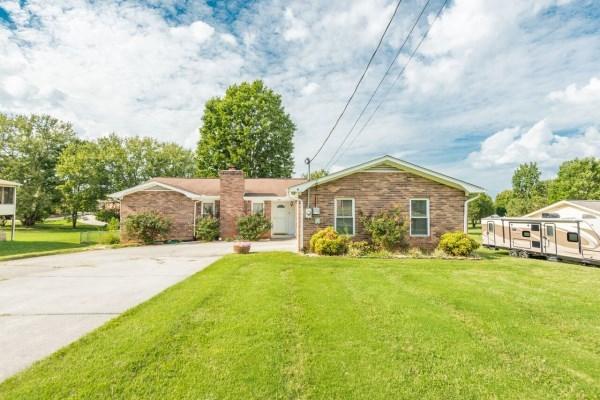 3909 Meredith Road Knoxville, TN 37921 - Photo 1 of 39 4