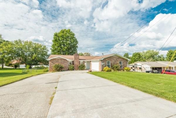3909 Meredith Road Knoxville, TN 37921 - Photo 2 of 39 1