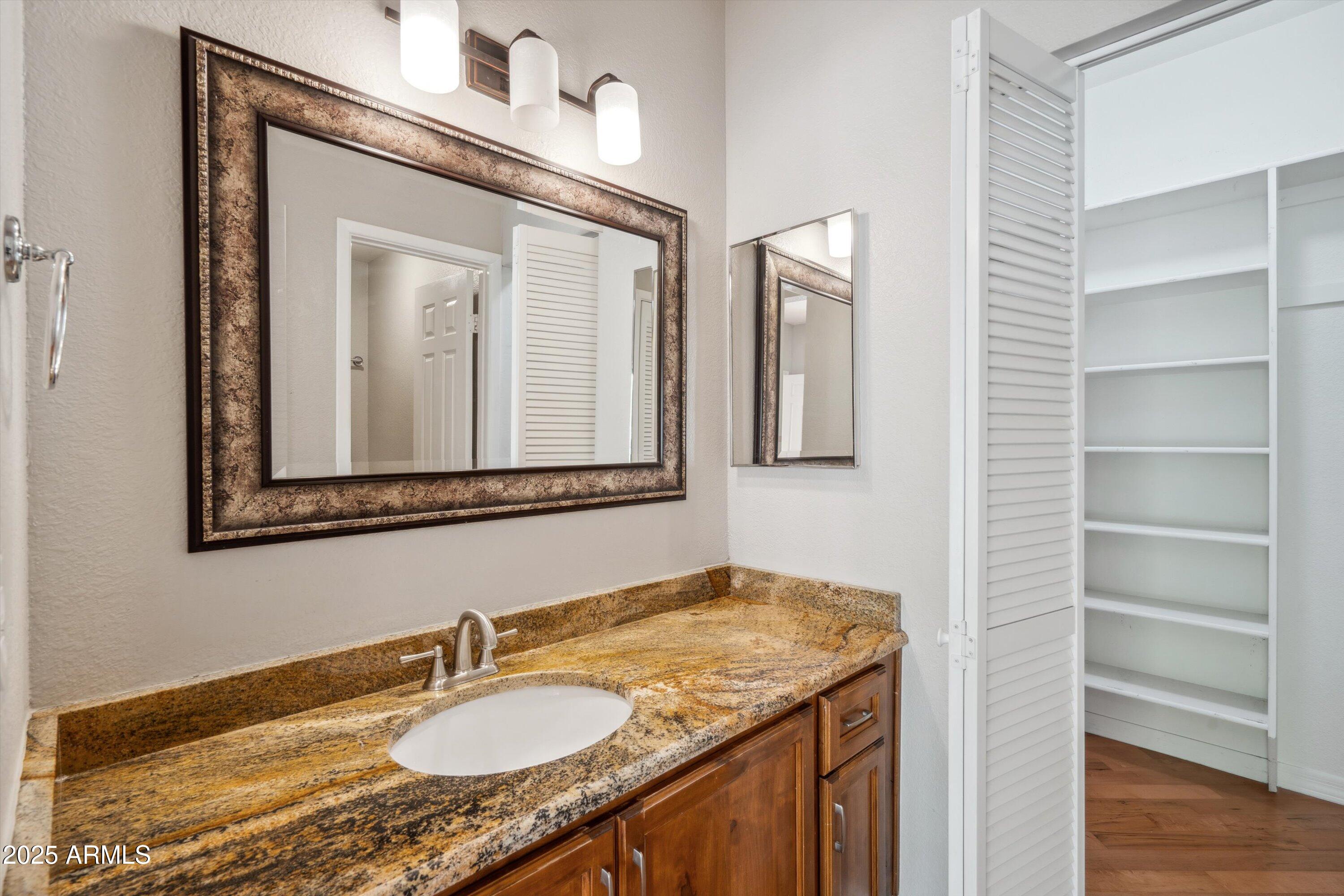 7101 West Beardsley Road, Unit 942 Glendale, AZ 85308 - Photo 5 of 20 Master Bathroom