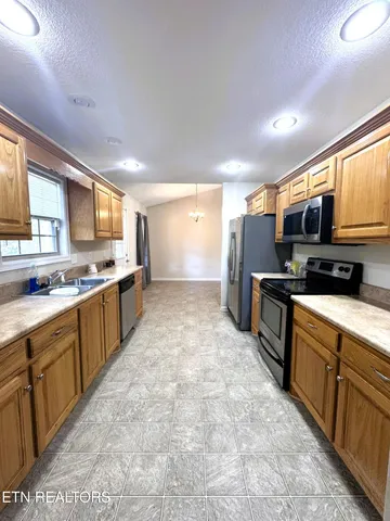 $260,000 | 1020 Iroquois Lane, Crossville, TN 38572