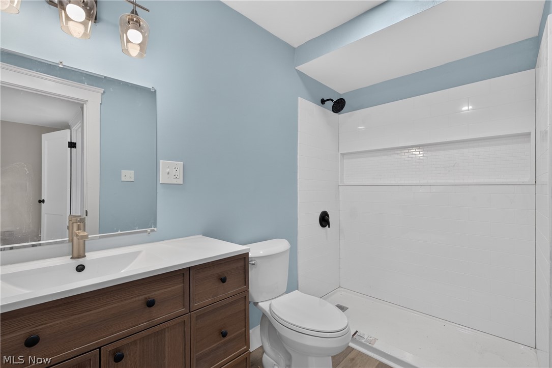 18104 Windward Road Cleveland, OH 44119 - Photo 16 of 25