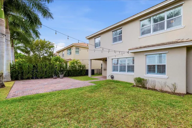 $739,000 | 9572 Phipps Lane, Wellington, FL 33414