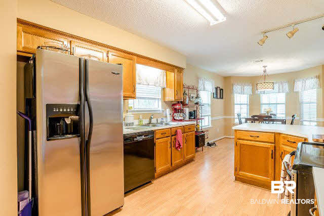 2210 Vulcan Court Mobile, AL 36695 - Photo 9 of 31