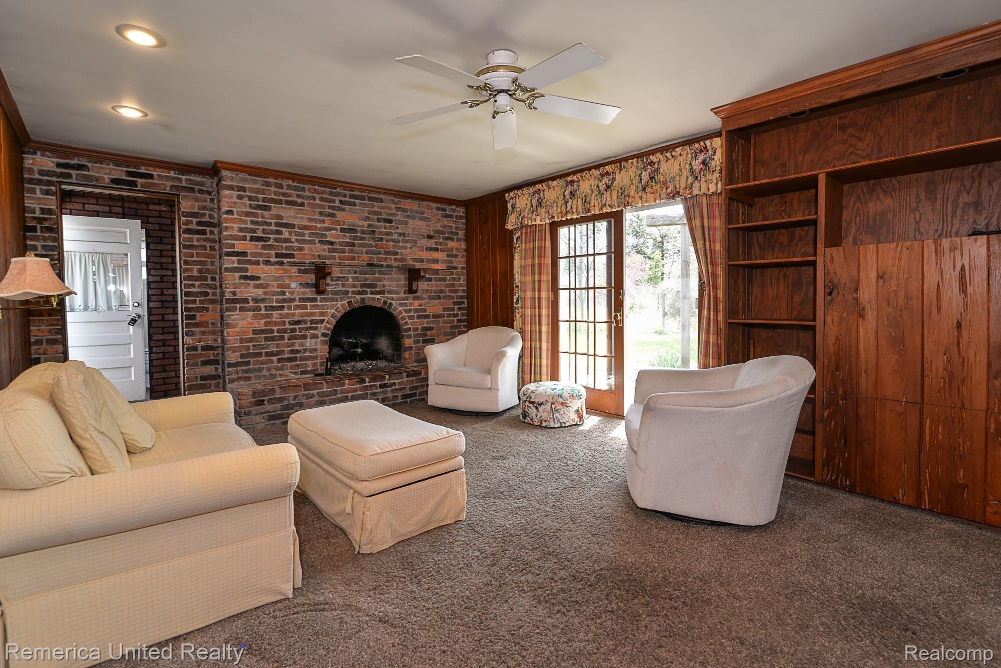 25660 Code Southfield, MI 48033 - Photo 30 of 60 DSC_8185.jpg