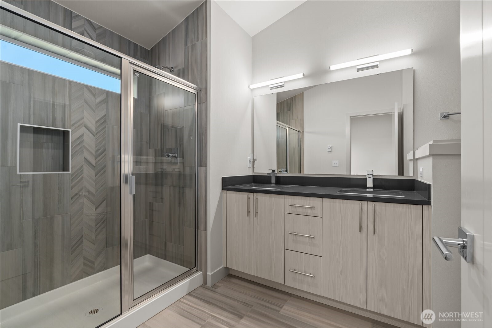 17905 35th Avenue Southeast, Unit B4 Bothell, WA 98012 - Photo 14 of 31