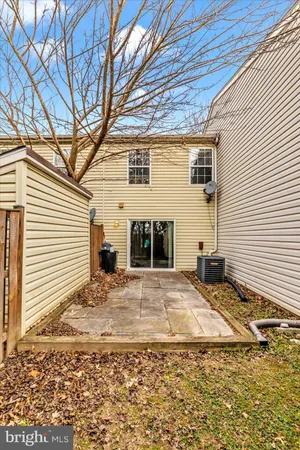 $2,300 | 584 Cotswold Court, Frederick, MD 21703