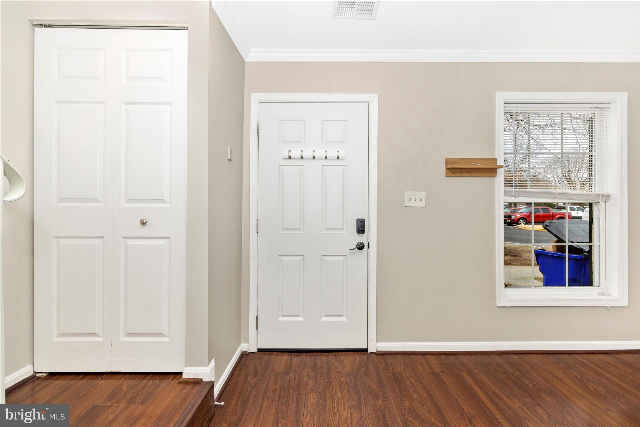 584 Cotswold Court Frederick, MD 21703 - Photo 16 of 45 0EK_0266trim is white pls delete shadows and cords