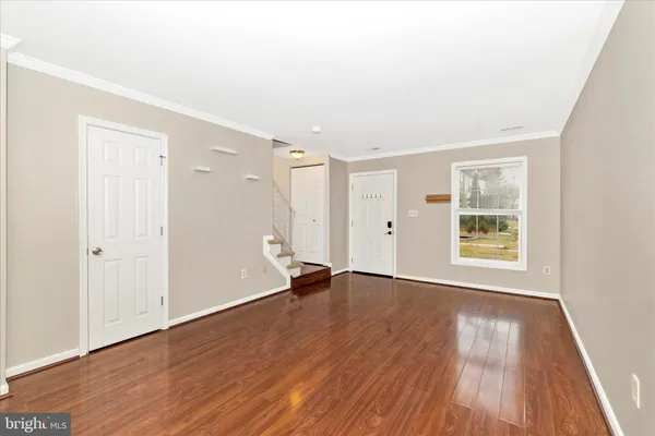 $2,300 | 584 Cotswold Court, Frederick, MD 21703