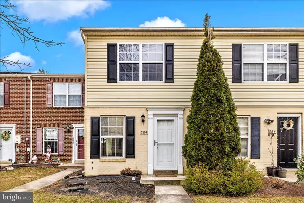 $2,300 | 584 Cotswold Court, Frederick, MD 21703