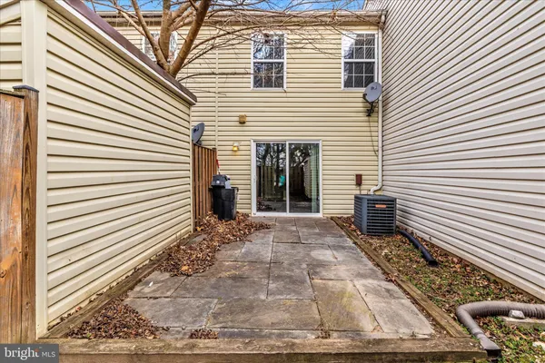 $2,300 | 584 Cotswold Court, Frederick, MD 21703