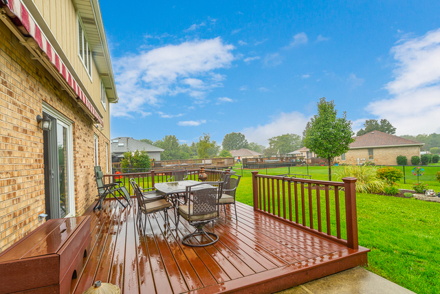 10230 Cambridge Drive Mokena, IL 60448 - Photo 3 of 26