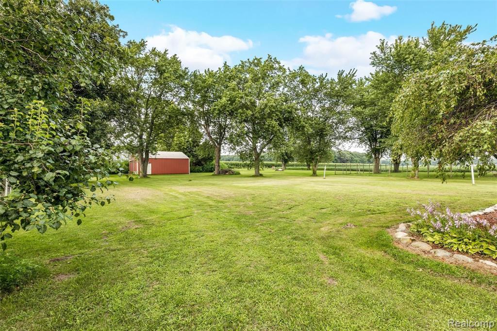 8686 South Custer Road Monroe, MI 48161 - Photo 4 of 30